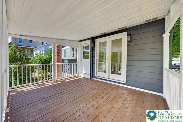114 East High Street, Nazareth Boro, PA 18064