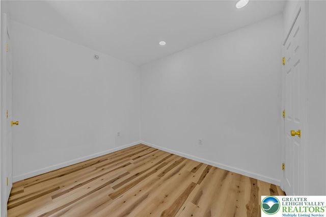 114 East High Street, Nazareth Boro, PA 18064