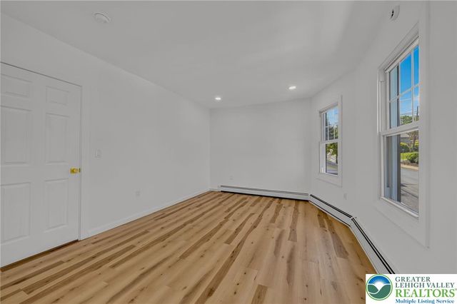 114 East High Street, Nazareth Boro, PA 18064