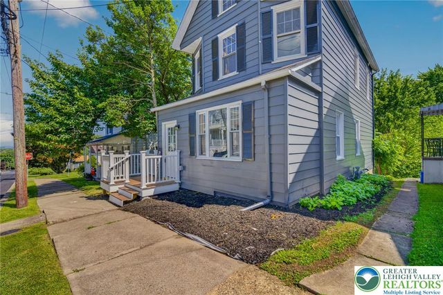 114 East High Street, Nazareth Boro, PA 18064