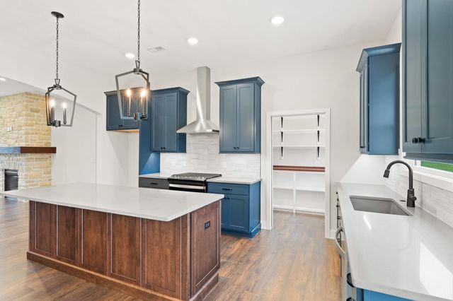 6505 CROMFORD LN, Columbia, MO 65201