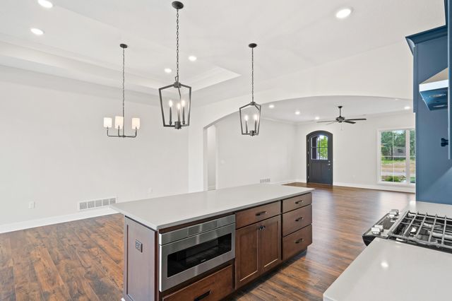 6505 CROMFORD LN, Columbia, MO 65201