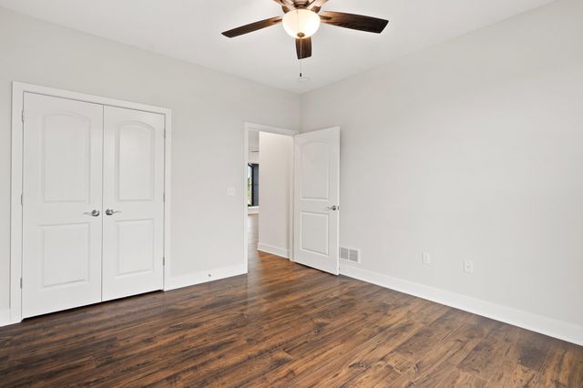 6505 CROMFORD LN, Columbia, MO 65201