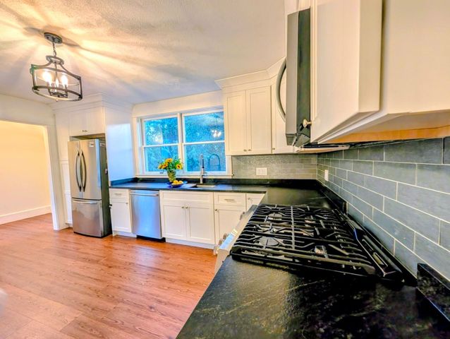 55 Packard St, Hudson, MA 01749