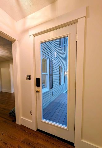 55 Packard St, Hudson, MA 01749