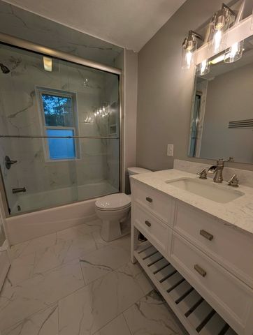 55 Packard St, Hudson, MA 01749