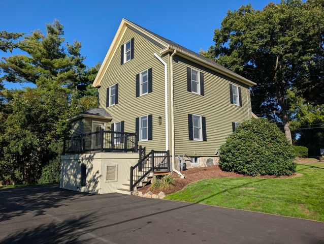 55 Packard St, Hudson, MA 01749