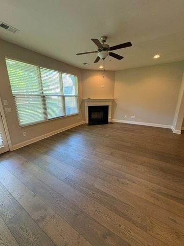 216 Bixby Private Ln, Hendersonville, TN 37075