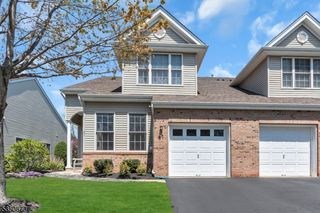 61 Saratoga Ct, Franklin Twp., NJ 08873