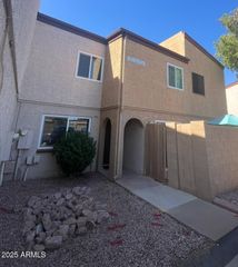 1455 N ALMA SCHOOL Road 11, Mesa, AZ 85201