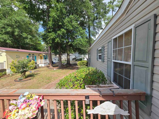 466 W Banks Dr., Garden City Beach, SC 29576