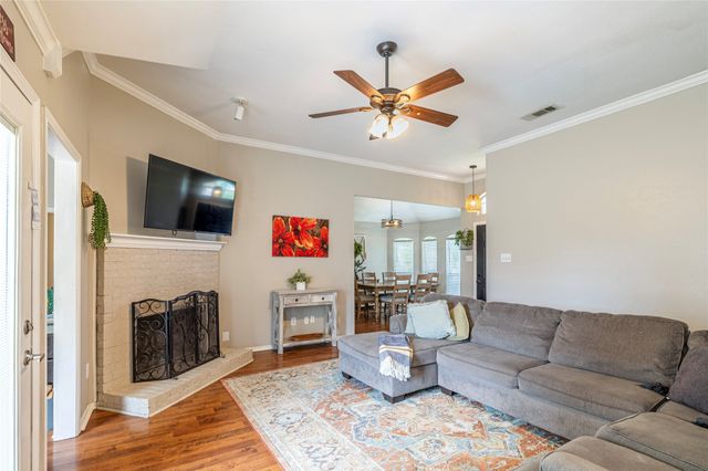1104 Old Knoll Drive, Wylie, TX 75098