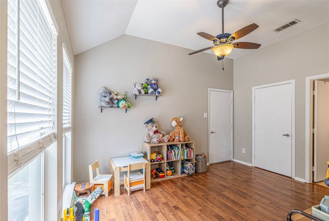 1104 Old Knoll Drive, Wylie, TX 75098