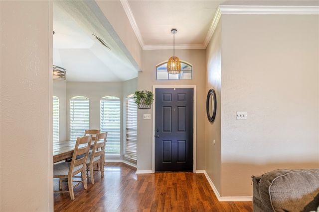 1104 Old Knoll Drive, Wylie, TX 75098