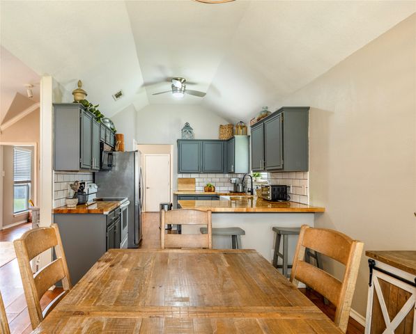 1104 Old Knoll Drive, Wylie, TX 75098