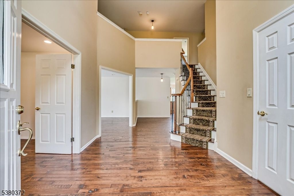 436 Conover Dr, Hillsborough Twp., NJ 08844