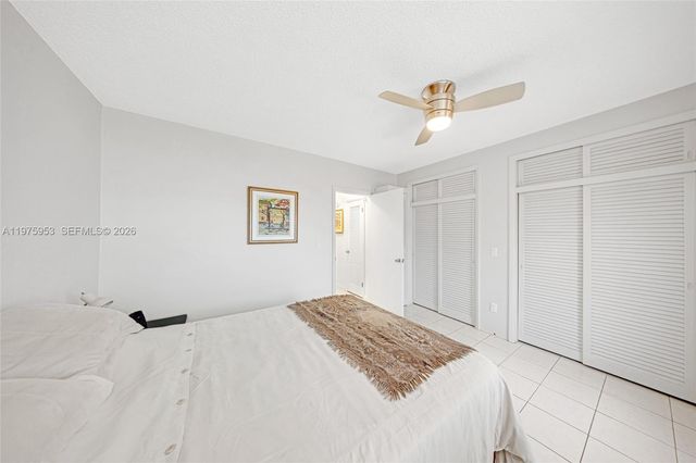 1015 SW 11th Ave 5K, Hallandale Beach, FL 33009