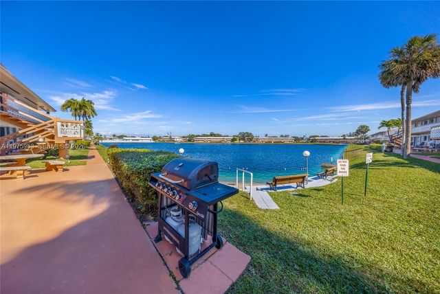 1015 SW 11th Ave 5K, Hallandale Beach, FL 33009