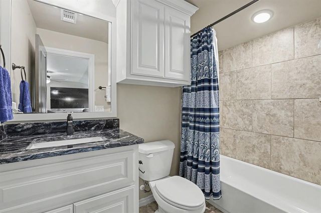 2117 Hidden Prairie Court, Edmond, OK 73013
