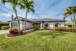 3038 SW 10th PL, Cape Coral, FL 33914
