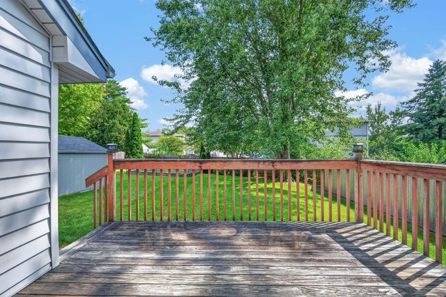 5042 Raintree Drive, West Des Moines, IA 50265