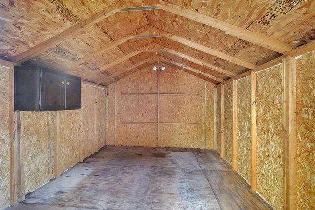 5042 Raintree Drive, West Des Moines, IA 50265