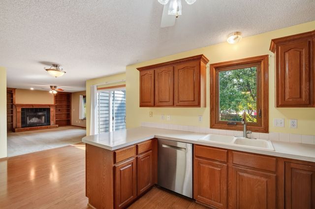 5042 Raintree Drive, West Des Moines, IA 50265