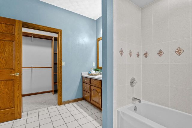 N4076 County Road E, Freedom, WI 54130