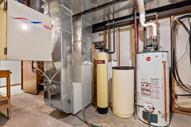 N4076 County Road E, Freedom, WI 54130