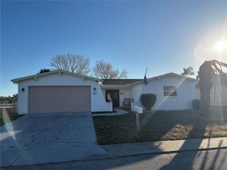 9616 LAKE CHRISTINA LANE, Port Richey, FL 34668