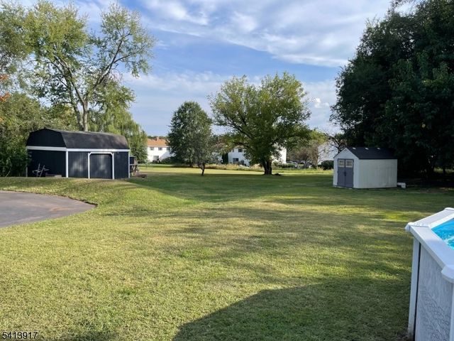 49 New Amwell Rd, Hillsborough Twp., NJ 08844