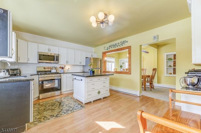 49 New Amwell Rd, Hillsborough Twp., NJ 08844