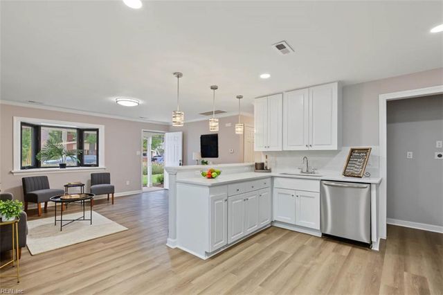325 Appian AVE, Virginia Beach, VA 23452