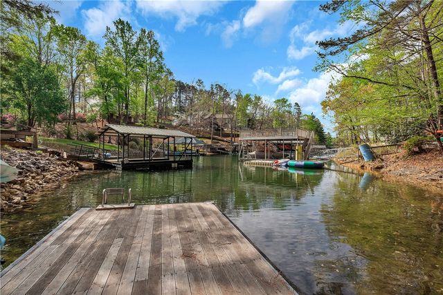 125 Cove Nook, Six Mile, SC 29682