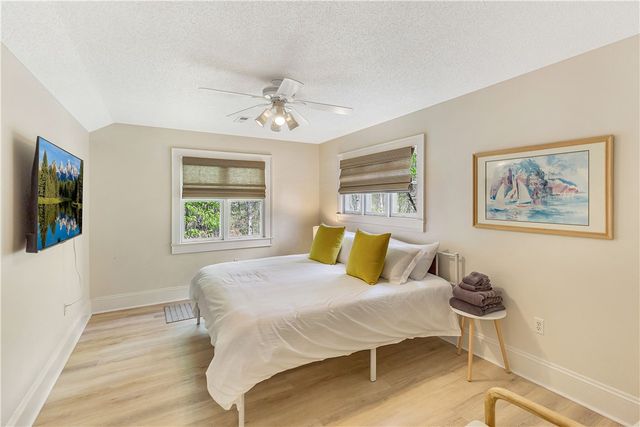 125 Cove Nook, Six Mile, SC 29682