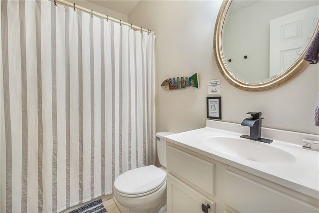 125 Cove Nook, Six Mile, SC 29682