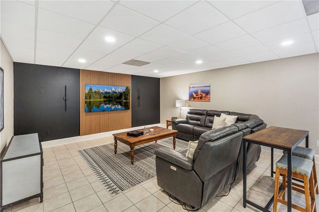 125 Cove Nook, Six Mile, SC 29682