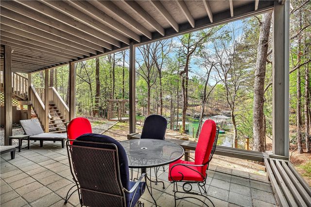 125 Cove Nook, Six Mile, SC 29682