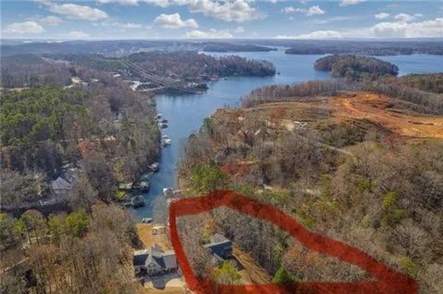 125 Cove Nook, Six Mile, SC 29682