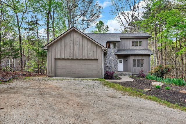 125 Cove Nook, Six Mile, SC 29682
