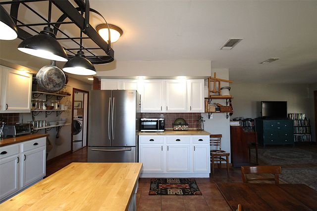 4776 NE County Road 2120 Road, Talco, TX 75487