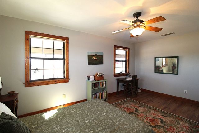 4776 NE County Road 2120 Road, Talco, TX 75487