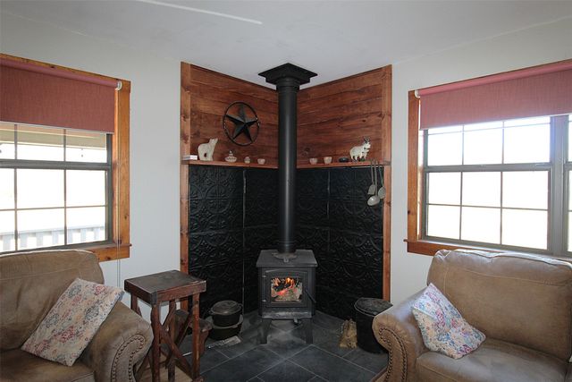 4776 NE County Road 2120 Road, Talco, TX 75487