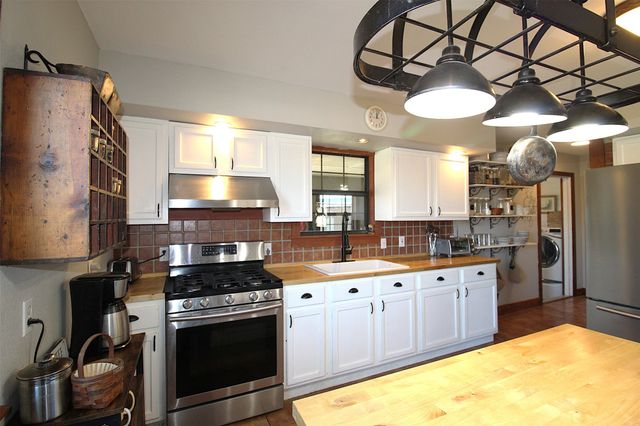 4776 NE County Road 2120 Road, Talco, TX 75487