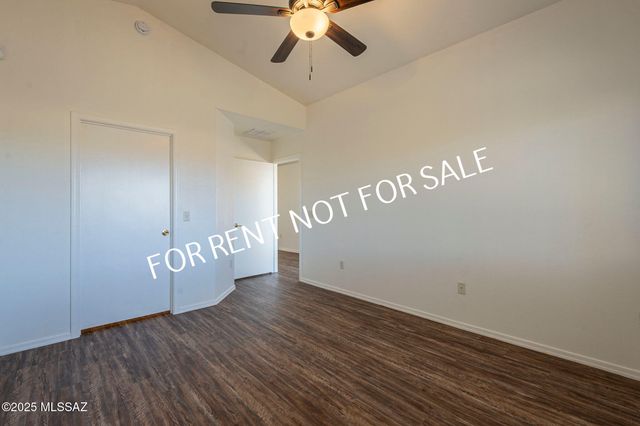 6339 E Garden Stone Drive, Tucson, AZ 85756