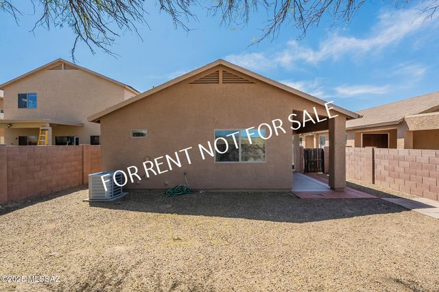 6339 E Garden Stone Drive, Tucson, AZ 85756