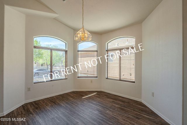 6339 E Garden Stone Drive, Tucson, AZ 85756