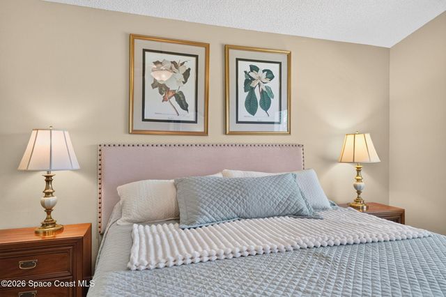 3802 Saint Armens Circle, Melbourne, FL 32934