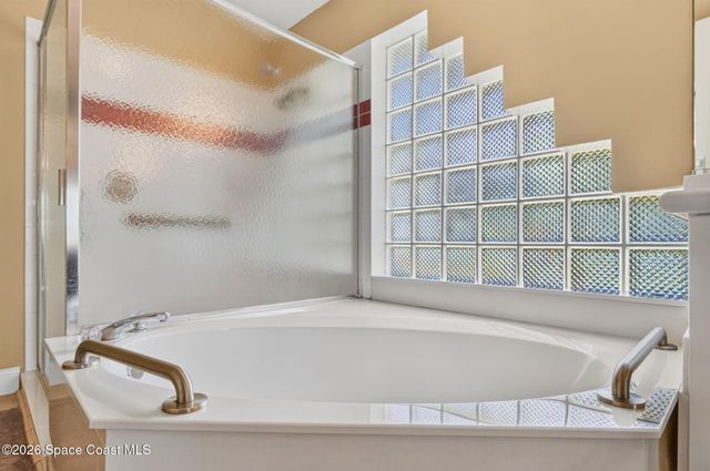 3802 Saint Armens Circle, Melbourne, FL 32934