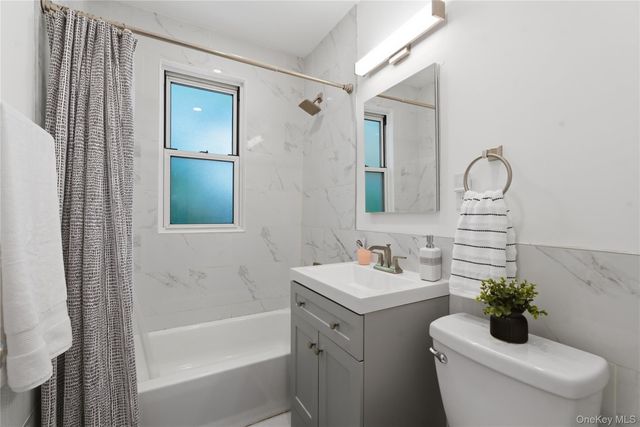 14 Soundview Avenue 28, White Plains, NY 10606